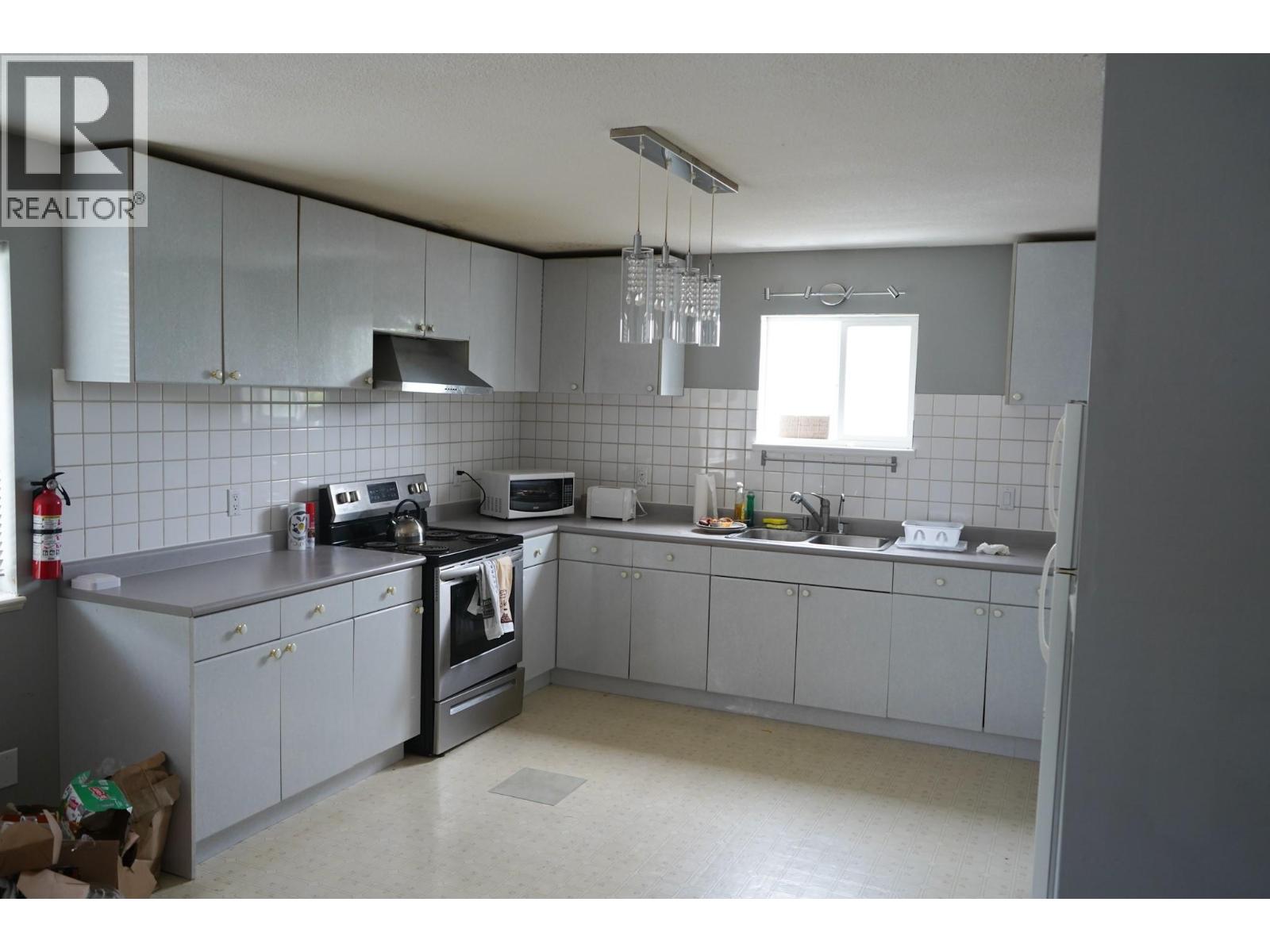 1511 Cariboo Highway, Clinton, British Columbia  V0K 1K0 - Photo 11 - 10350778