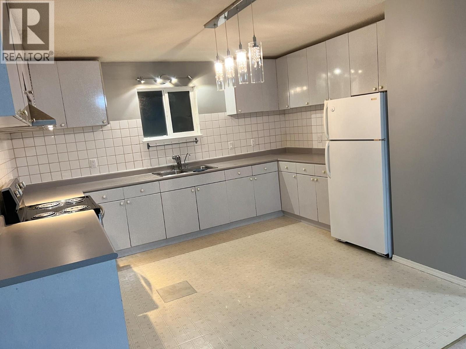 1511 Cariboo Highway, Clinton, British Columbia  V0K 1K0 - Photo 12 - 10350778