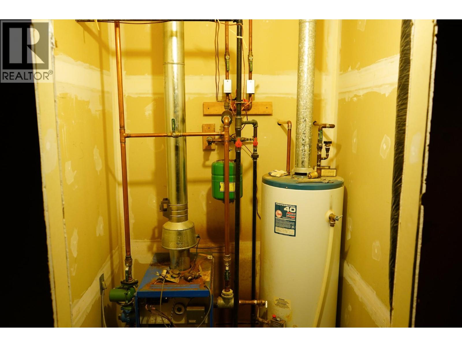 1511 Cariboo Highway, Clinton, British Columbia  V0K 1K0 - Photo 18 - 10350778