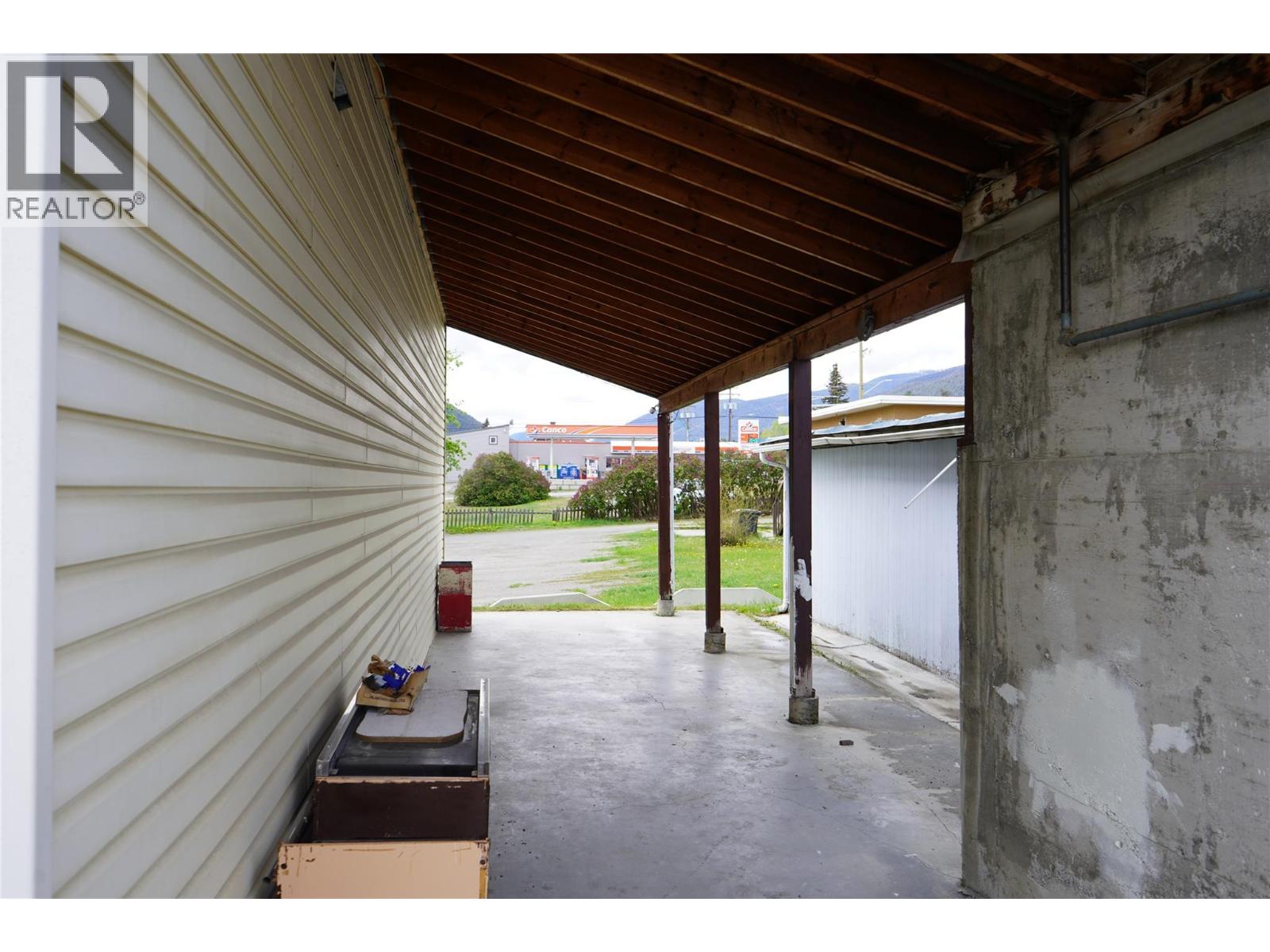 1511 Cariboo Highway, Clinton, British Columbia  V0K 1K0 - Photo 19 - 10350778