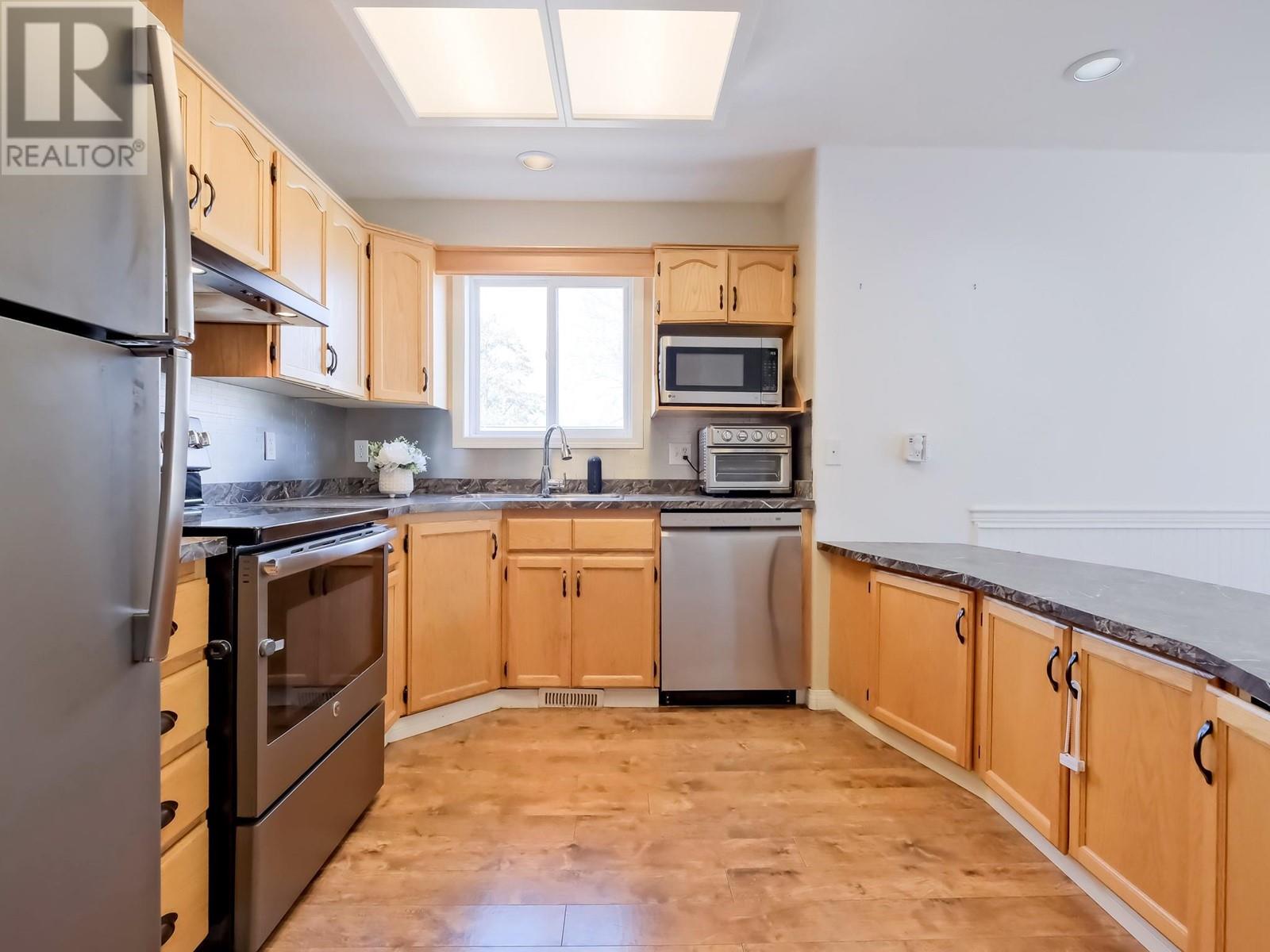 1414 Government Street Unit# 102, Penticton, British Columbia  V2A 4W1 - Photo 2 - 10350810