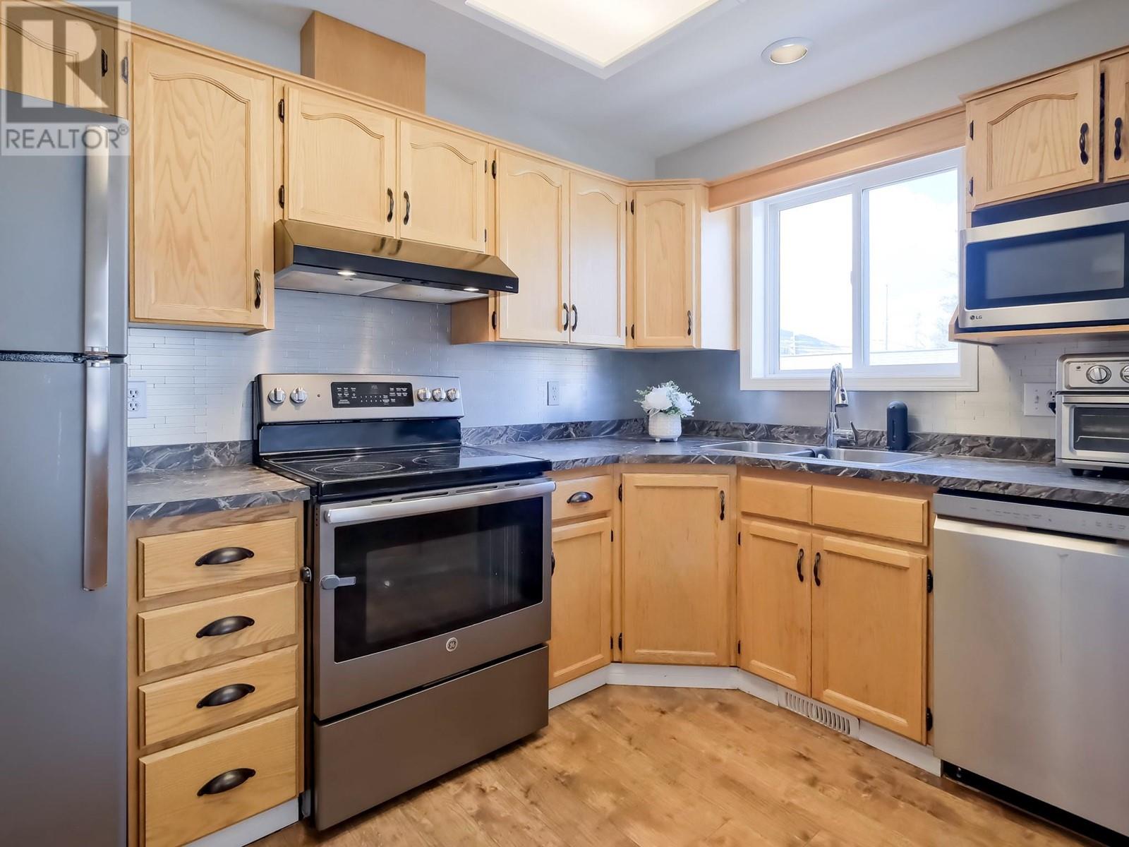 1414 Government Street Unit# 102, Penticton, British Columbia  V2A 4W1 - Photo 3 - 10350810