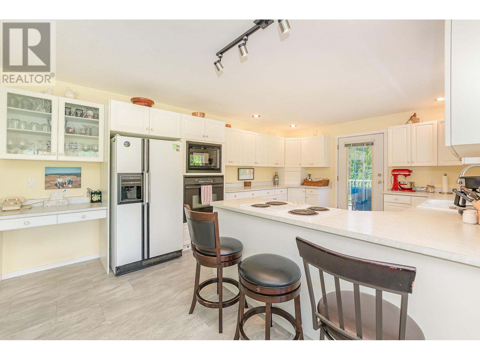 4340 Sederberg Road, Malakwa, British Columbia  V0E 2J0 - Photo 6 - 10349316