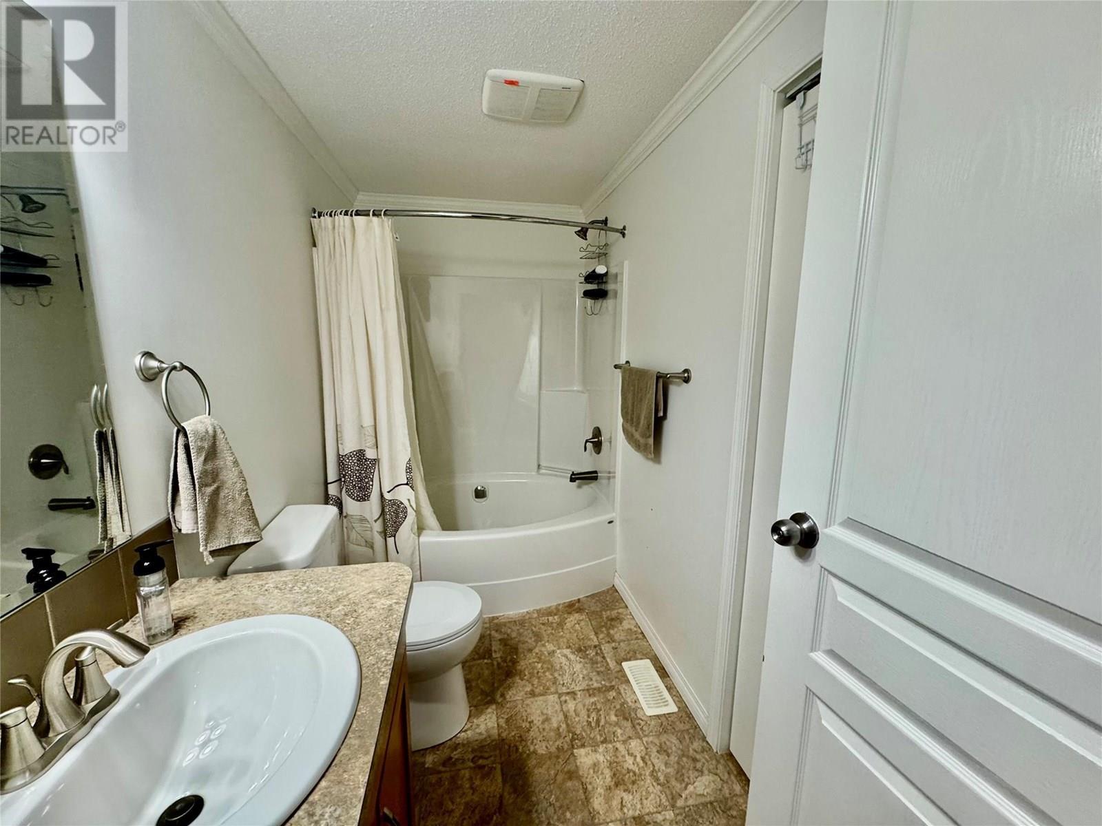 13167 Mckinnon Way, Dawson Creek, British Columbia  V1G 5A1 - Photo 17 - 10350440