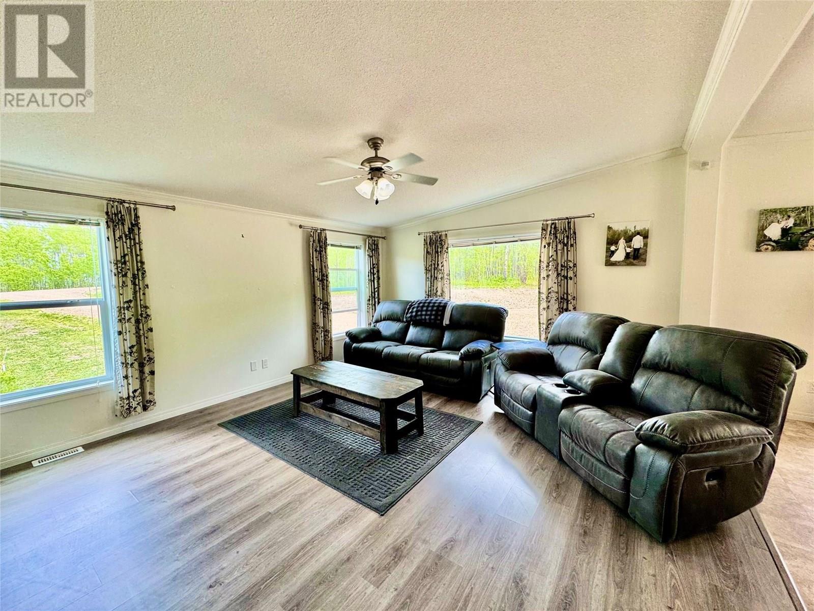 13167 Mckinnon Way, Dawson Creek, British Columbia  V1G 5A1 - Photo 4 - 10350440