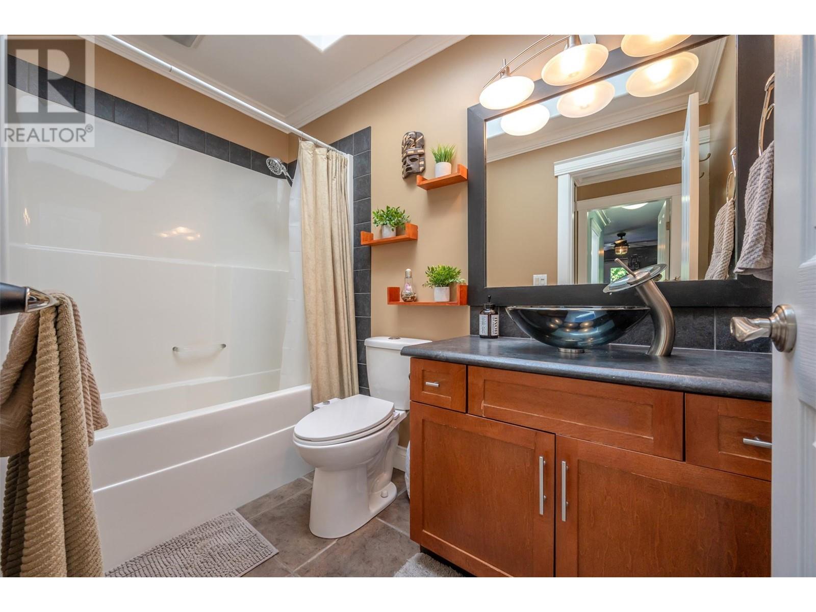 808 Vedette Drive, Penticton, British Columbia  V2A 8Y3 - Photo 22 - 10351018