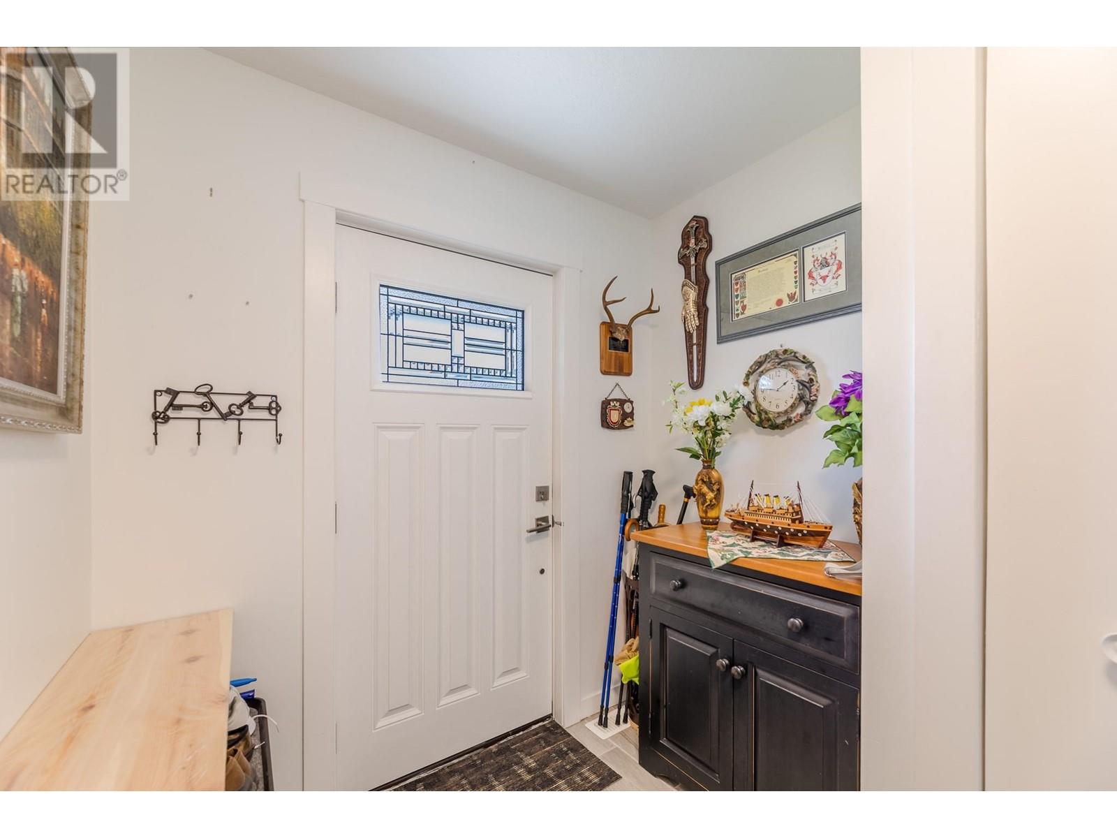 2357 Cornwall Drive, Penticton, British Columbia  V2A 7T1 - Photo 32 - 10350762