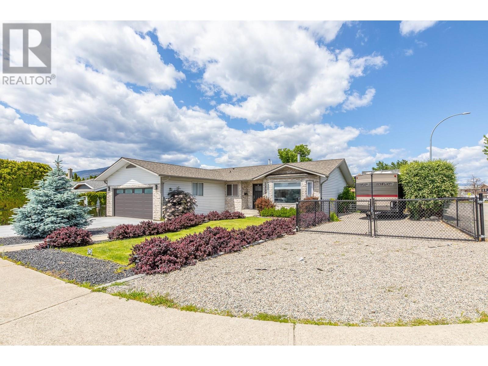 2357 Cornwall Drive, Penticton, British Columbia  V2A 7T1 - Photo 38 - 10350762
