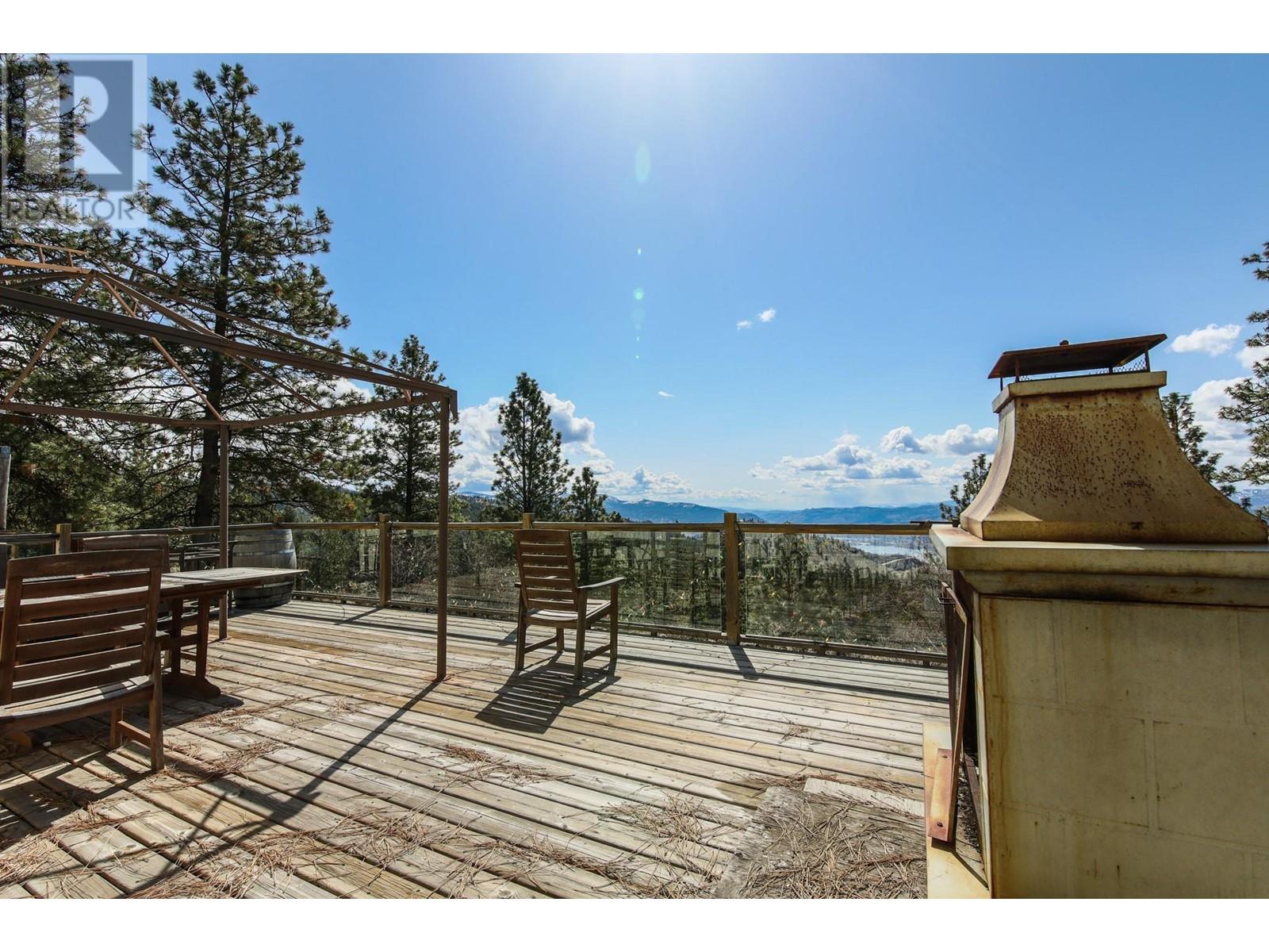 250 Longjoe Road, Osoyoos, British Columbia  V0H 1V6 - Photo 18 - 10350870