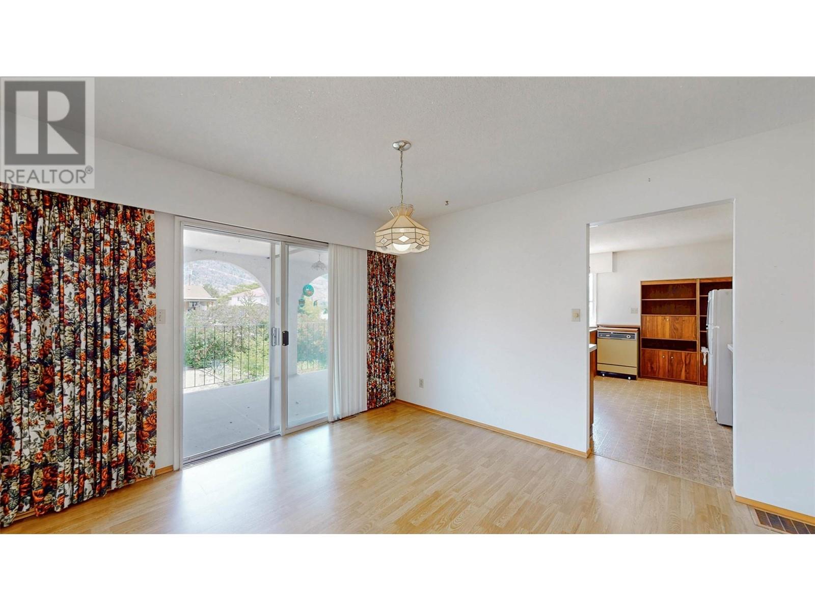 8405 87th Street, Osoyoos, British Columbia  V0H 1V2 - Photo 5 - 10349888