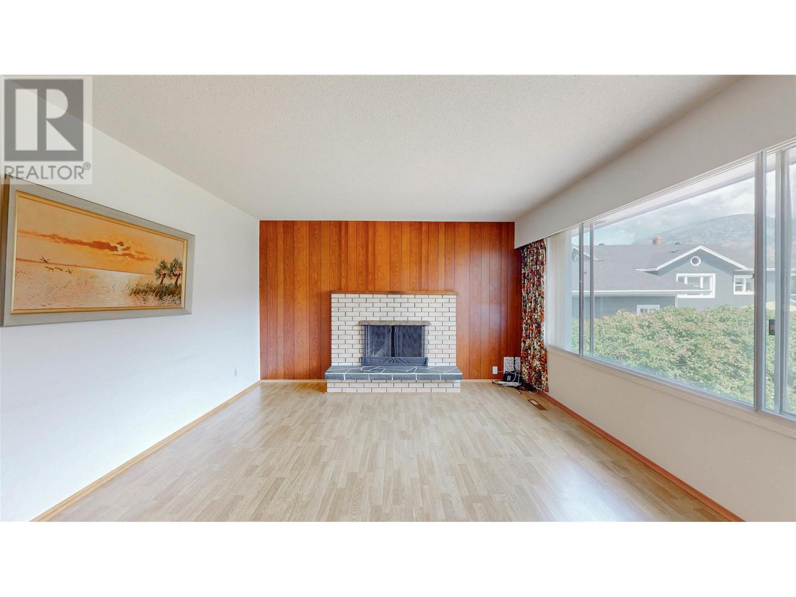 8405 87th Street, Osoyoos, British Columbia  V0H 1V2 - Photo 6 - 10349888