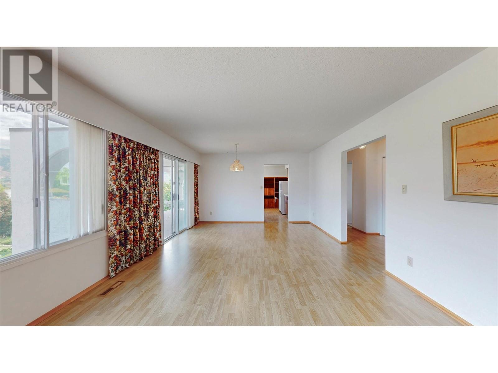 8405 87th Street, Osoyoos, British Columbia  V0H 1V2 - Photo 7 - 10349888