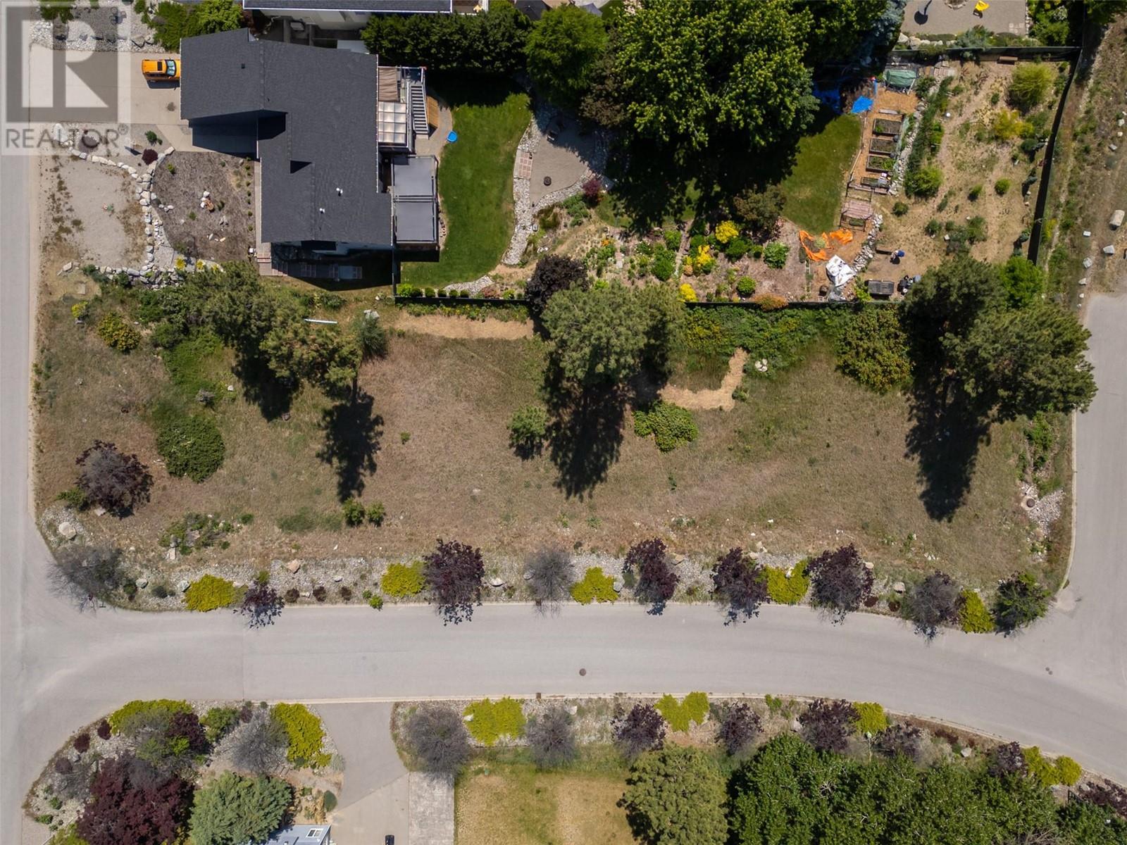 244 Heritage Boulevard, Okanagan Falls, British Columbia  V0H 1R3 - Photo 9 - 10350875