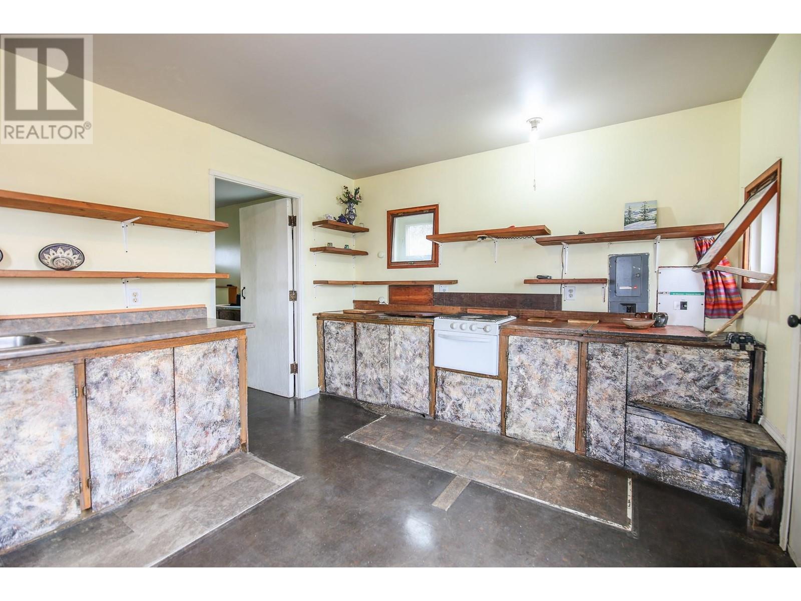 1345 3 Highway, Osoyoos, British Columbia  V0H 1V6 - Photo 23 - 10351150