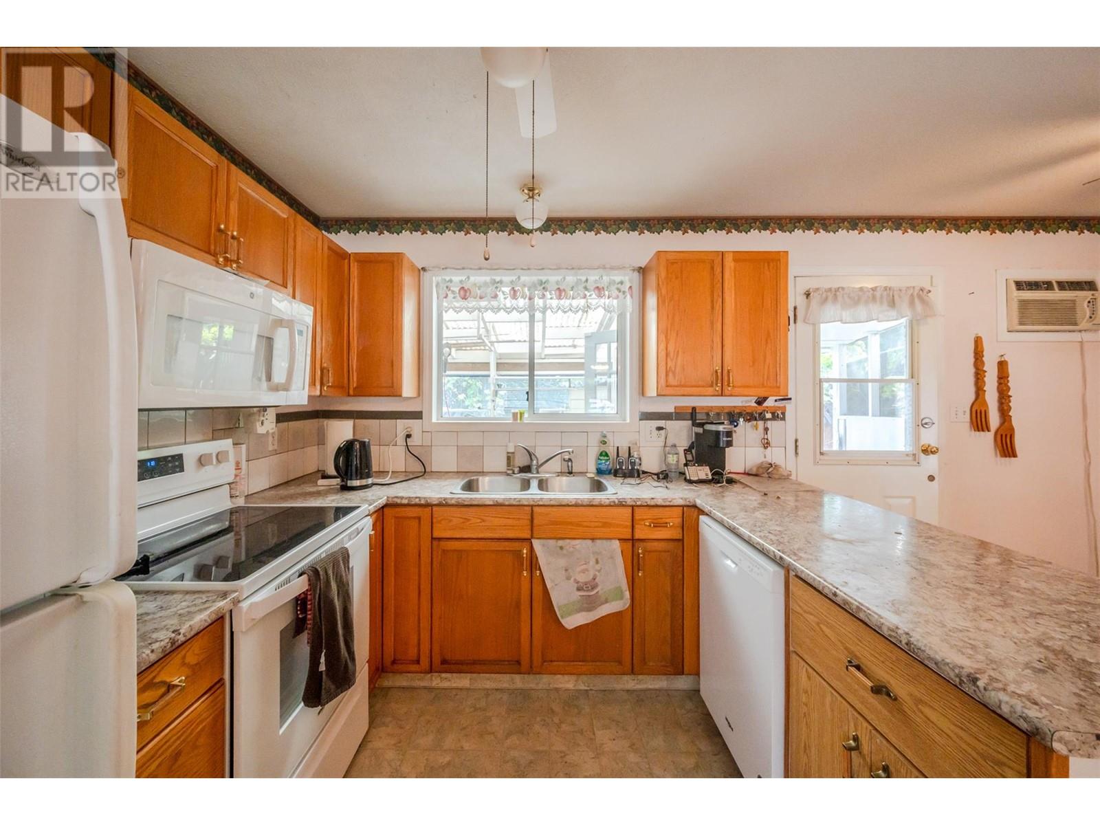 157 Ayres Crescent, Penticton, British Columbia  V2A 6R3 - Photo 16 - 10351180
