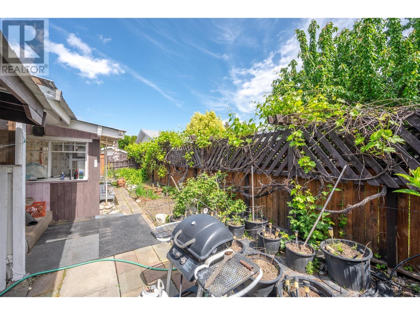157 Ayres Crescent, Penticton, British Columbia  V2A 6R3 - Photo 33 - 10351180