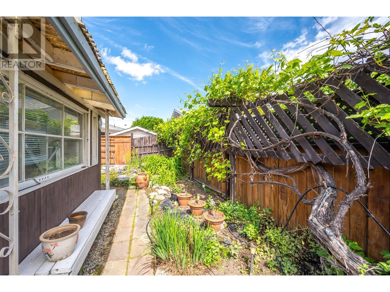 157 Ayres Crescent, Penticton, British Columbia  V2A 6R3 - Photo 37 - 10351180