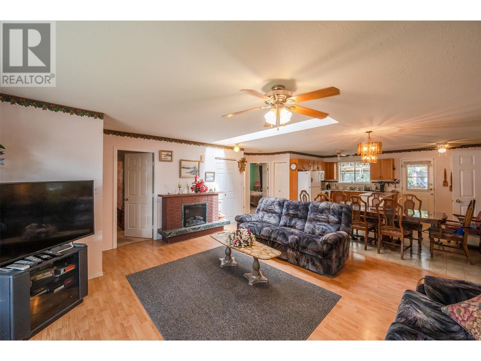 157 Ayres Crescent, Penticton, British Columbia  V2A 6R3 - Photo 7 - 10351180