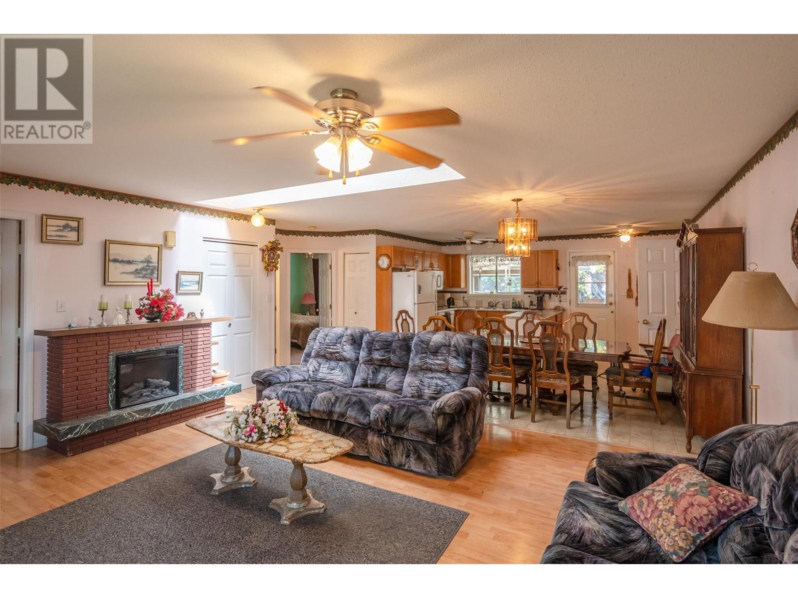 157 Ayres Crescent, Penticton, British Columbia  V2A 6R3 - Photo 8 - 10351180