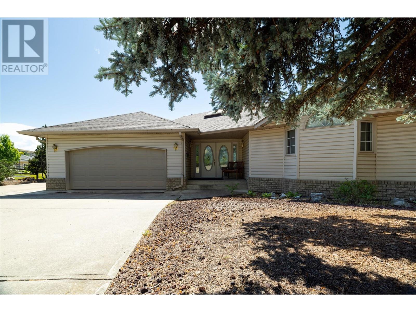 8827 Michael Drive, Coldstream, British Columbia  V1B 2P5 - Photo 2 - 10350974