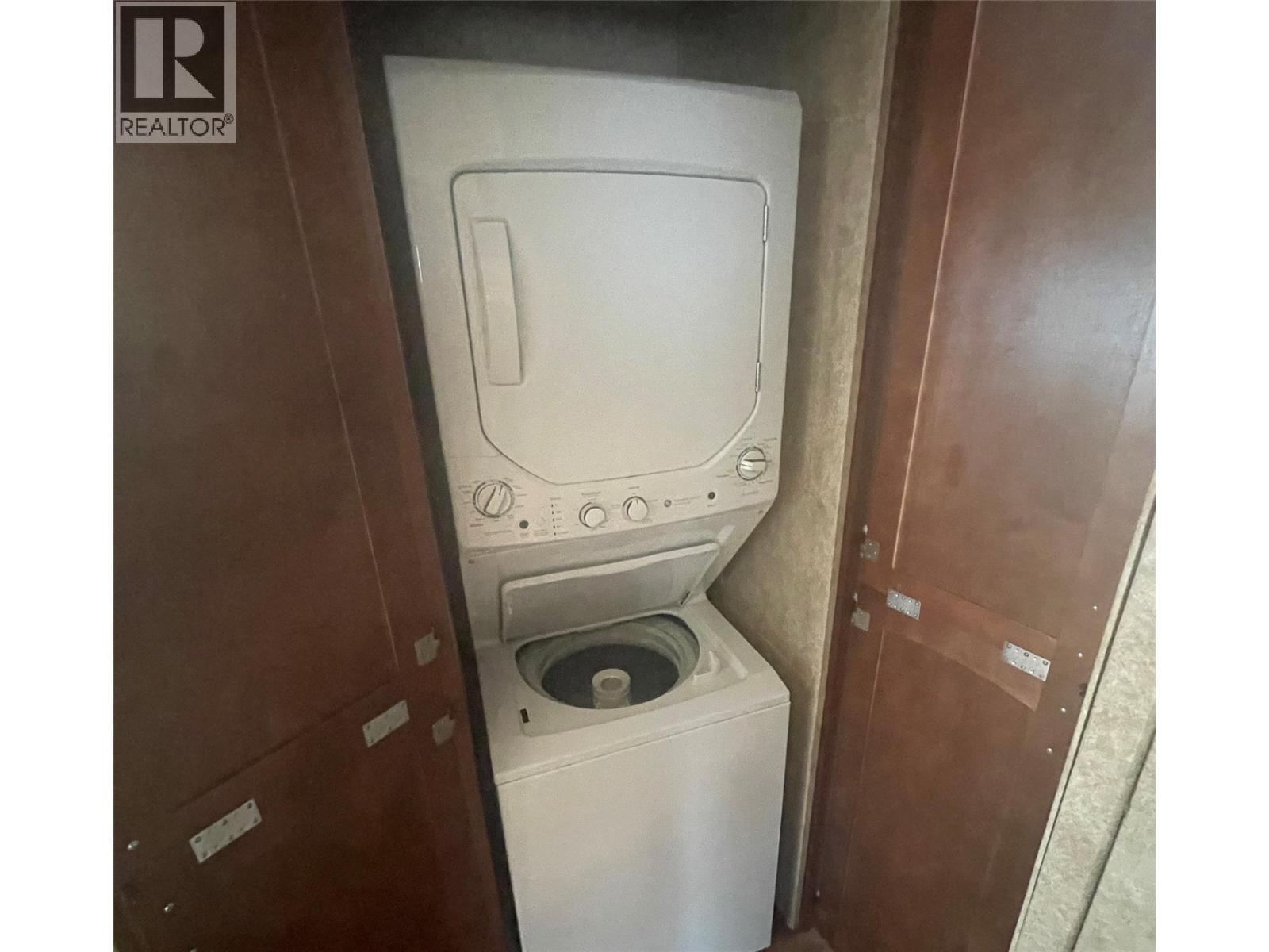 2633 Squilax Anglemont Road Unit# 19, Lee Creek, British Columbia  V0E 1M4 - Photo 21 - 10350932