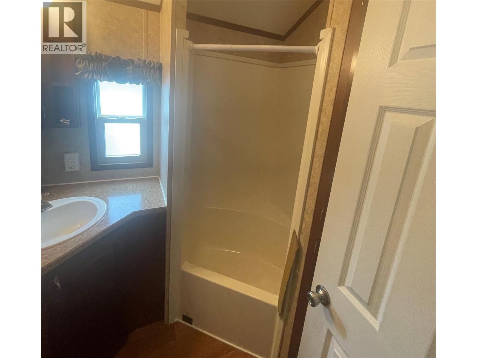 2633 Squilax Anglemont Road Unit# 19, Lee Creek, British Columbia  V0E 1M4 - Photo 25 - 10350932