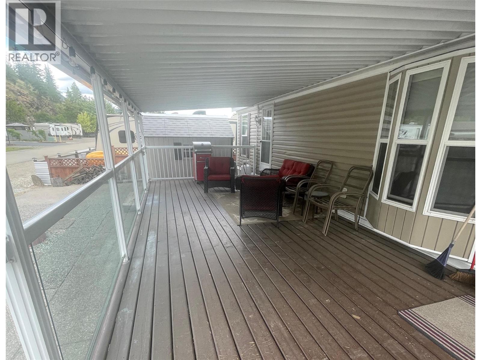 2633 Squilax Anglemont Road Unit# 19, Lee Creek, British Columbia  V0E 1M4 - Photo 4 - 10350932