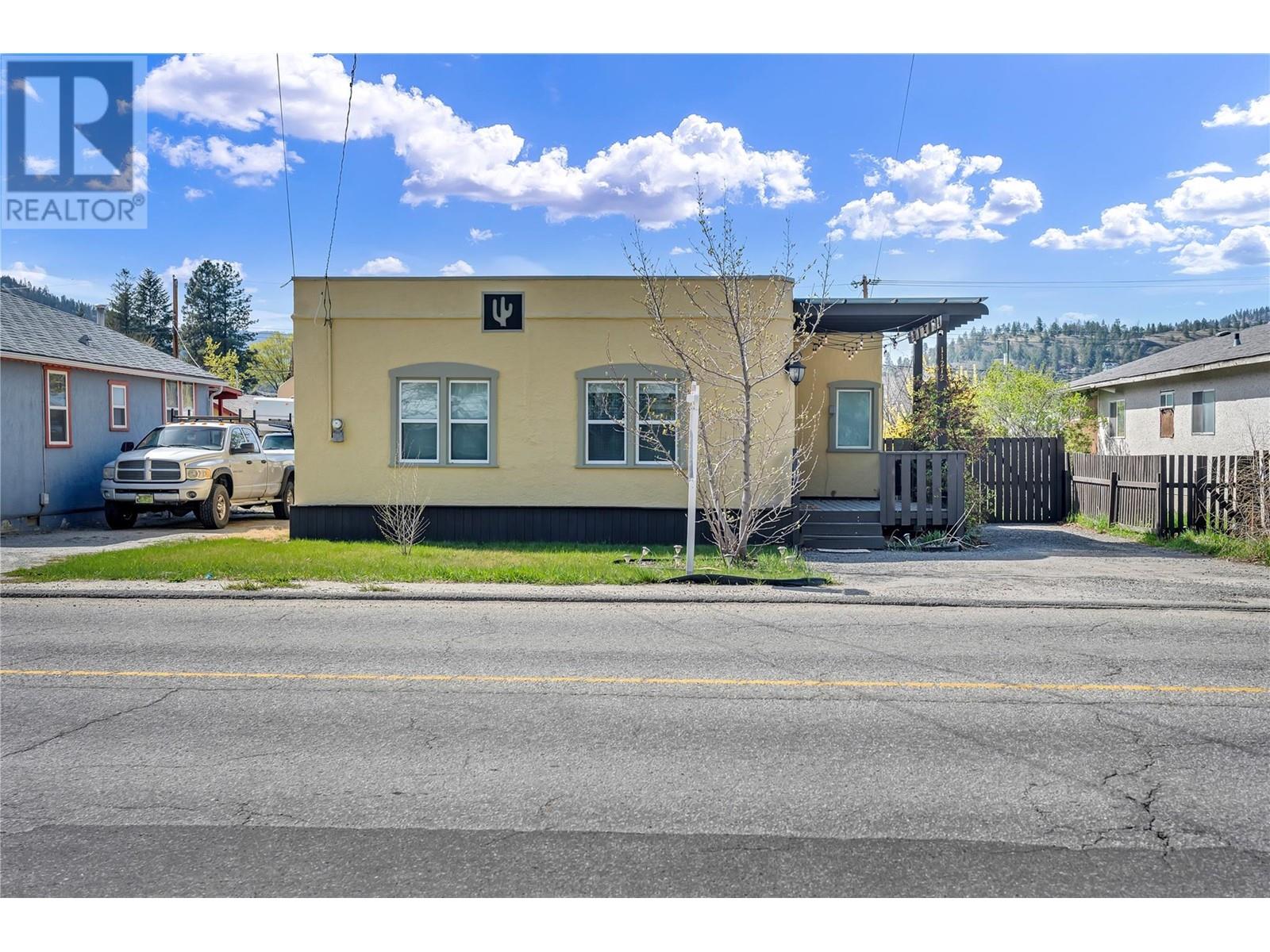 11212 Victoria Road, Summerland, British Columbia  V0H 1Z2 - Photo 1 - 10350966