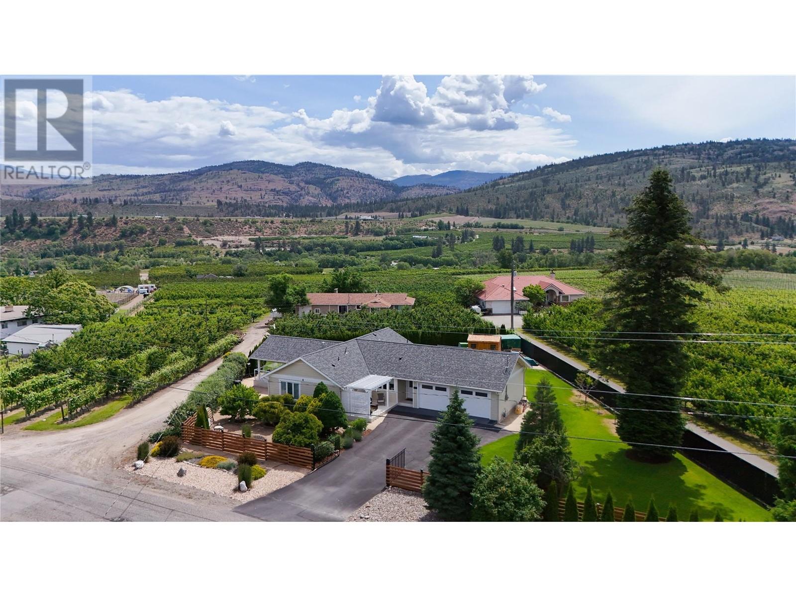5609 Yarrow Street, Oliver, British Columbia  V0H 1T9 - Photo 1 - 10351075