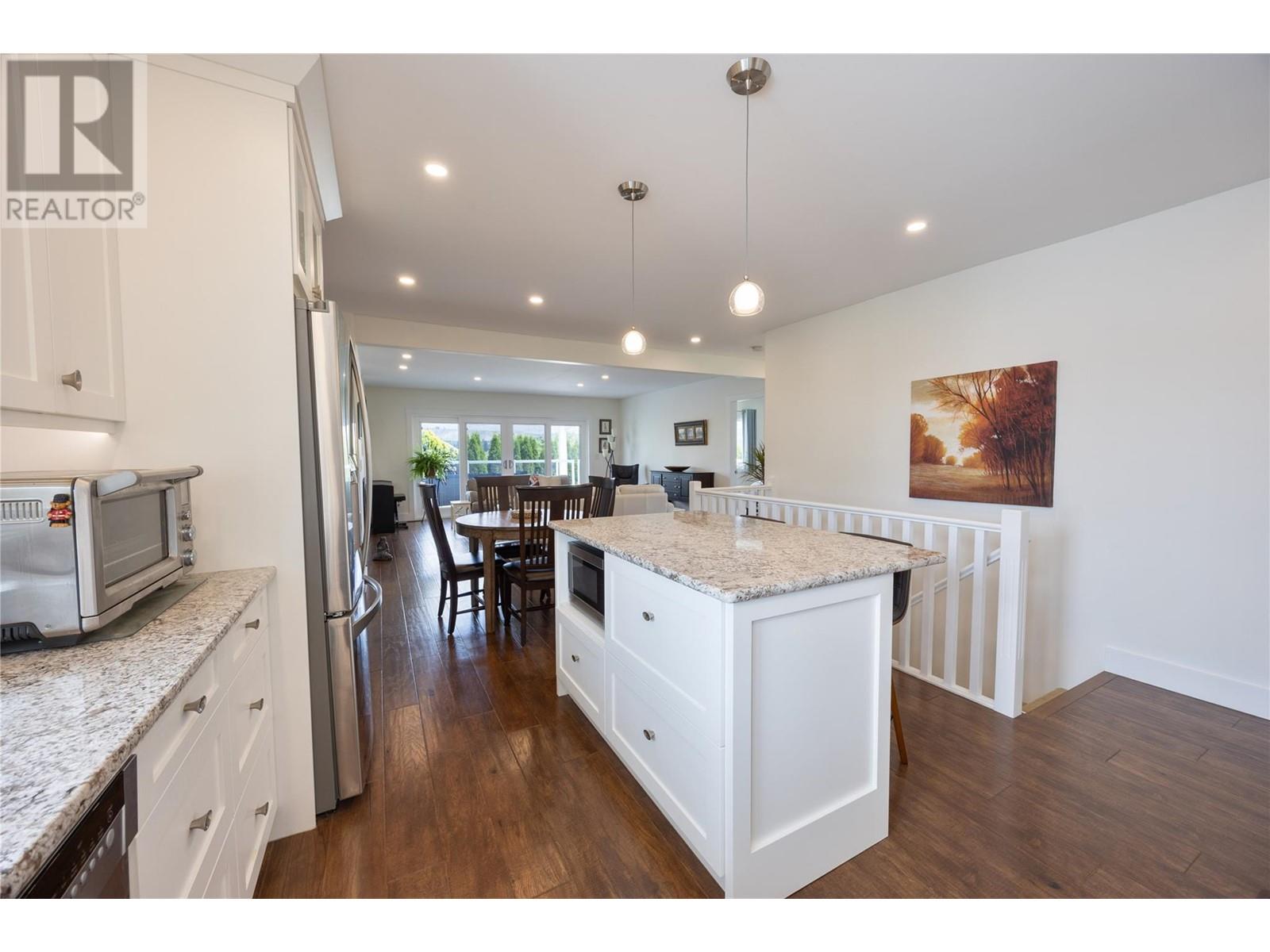 5609 Yarrow Street, Oliver, British Columbia  V0H 1T9 - Photo 10 - 10351075