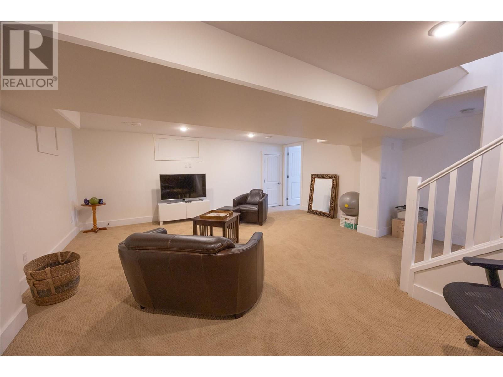 5609 Yarrow Street, Oliver, British Columbia  V0H 1T9 - Photo 20 - 10351075