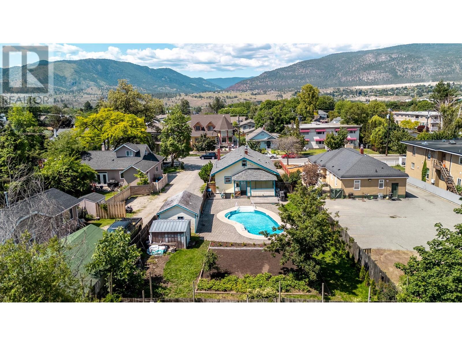 626 Winnipeg Street, Penticton, British Columbia  V2A 5M9 - Photo 3 - 10349720