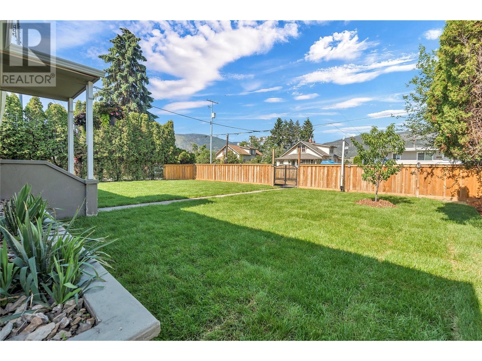 1160 Moosejaw Street, Penticton, British Columbia  V2A 5T9 - Photo 32 - 10351226