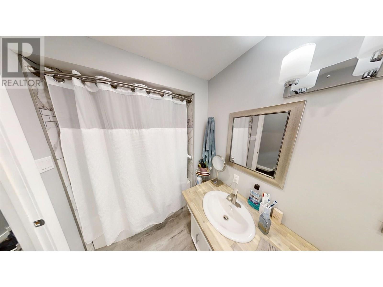 5000 Highway 93 Highway, Radium Hot Springs, British Columbia  V0A 1M0 - Photo 22 - 10350873