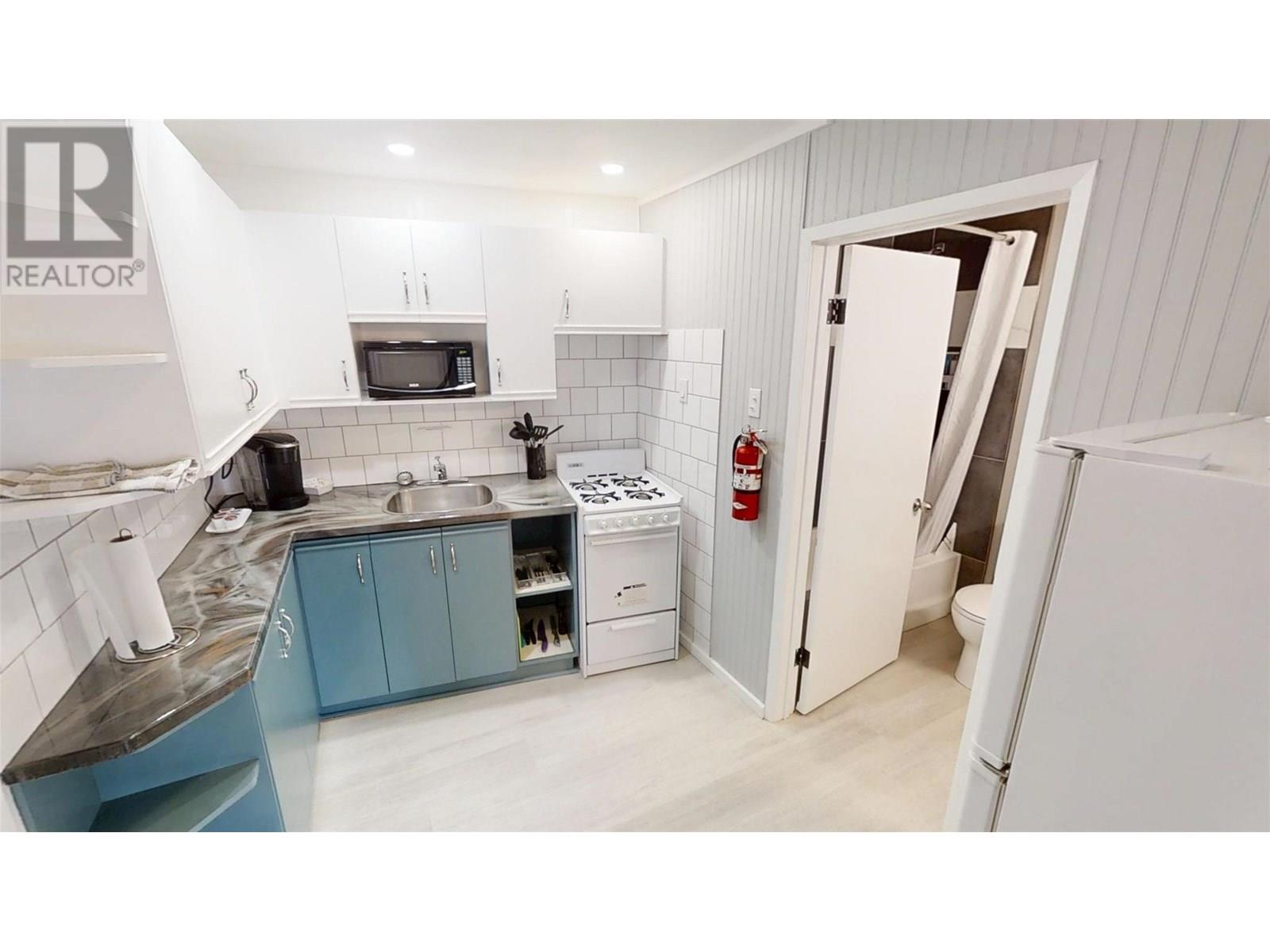 5000 Highway 93 Highway, Radium Hot Springs, British Columbia  V0A 1M0 - Photo 32 - 10350873