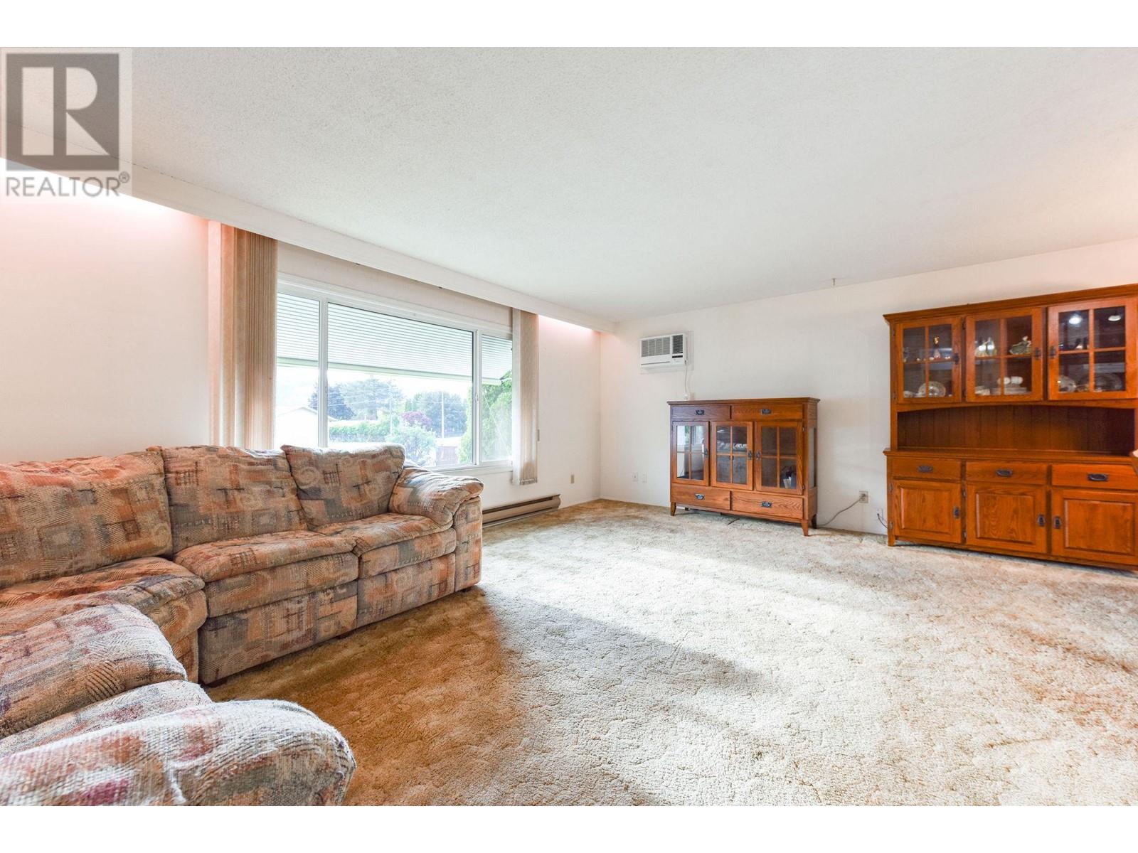 176 Chambers Place, Penticton, British Columbia  V2A 6T7 - Photo 38 - 10351258