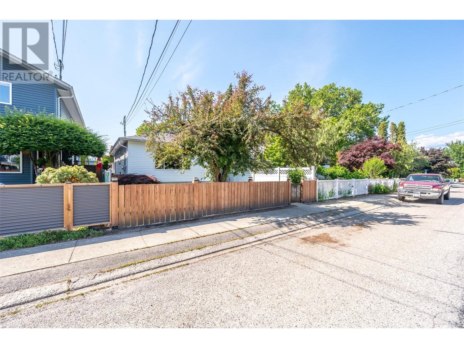 480 Orchard Avenue, Penticton, British Columbia  V2A 1Y2 - Photo 33 - 10351228