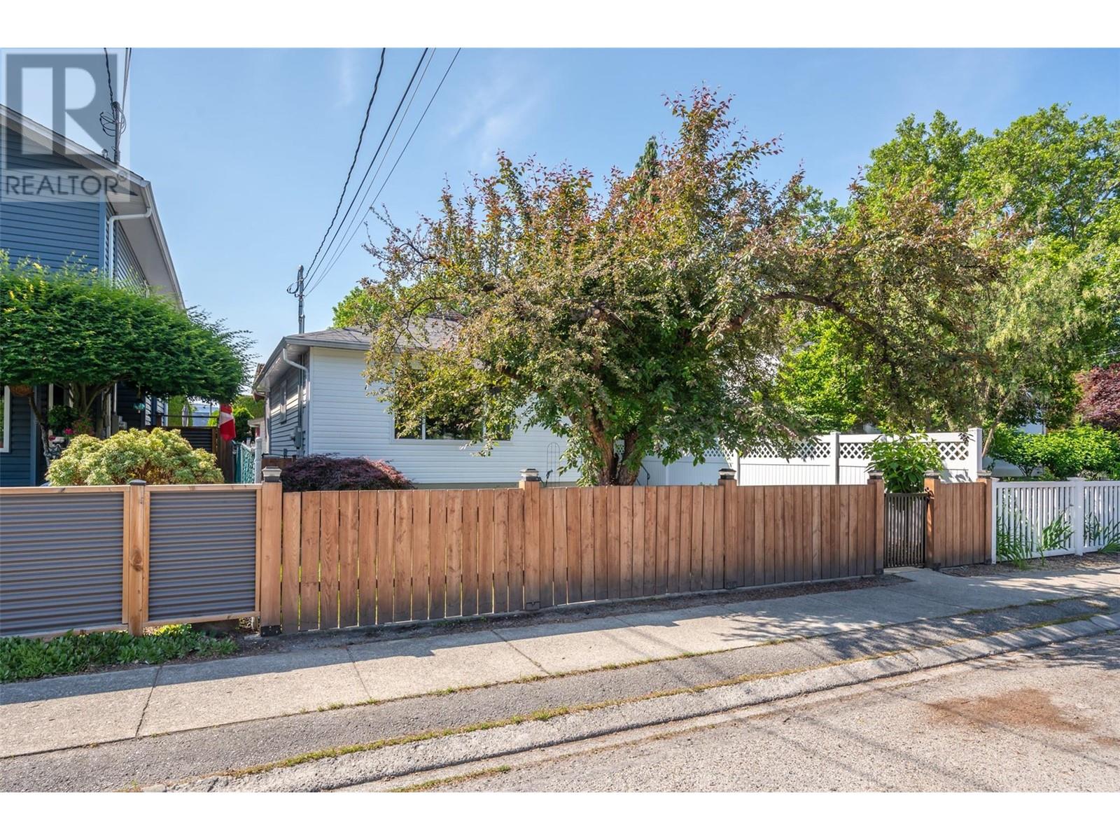 480 Orchard Avenue, Penticton, British Columbia  V2A 1Y2 - Photo 34 - 10351228