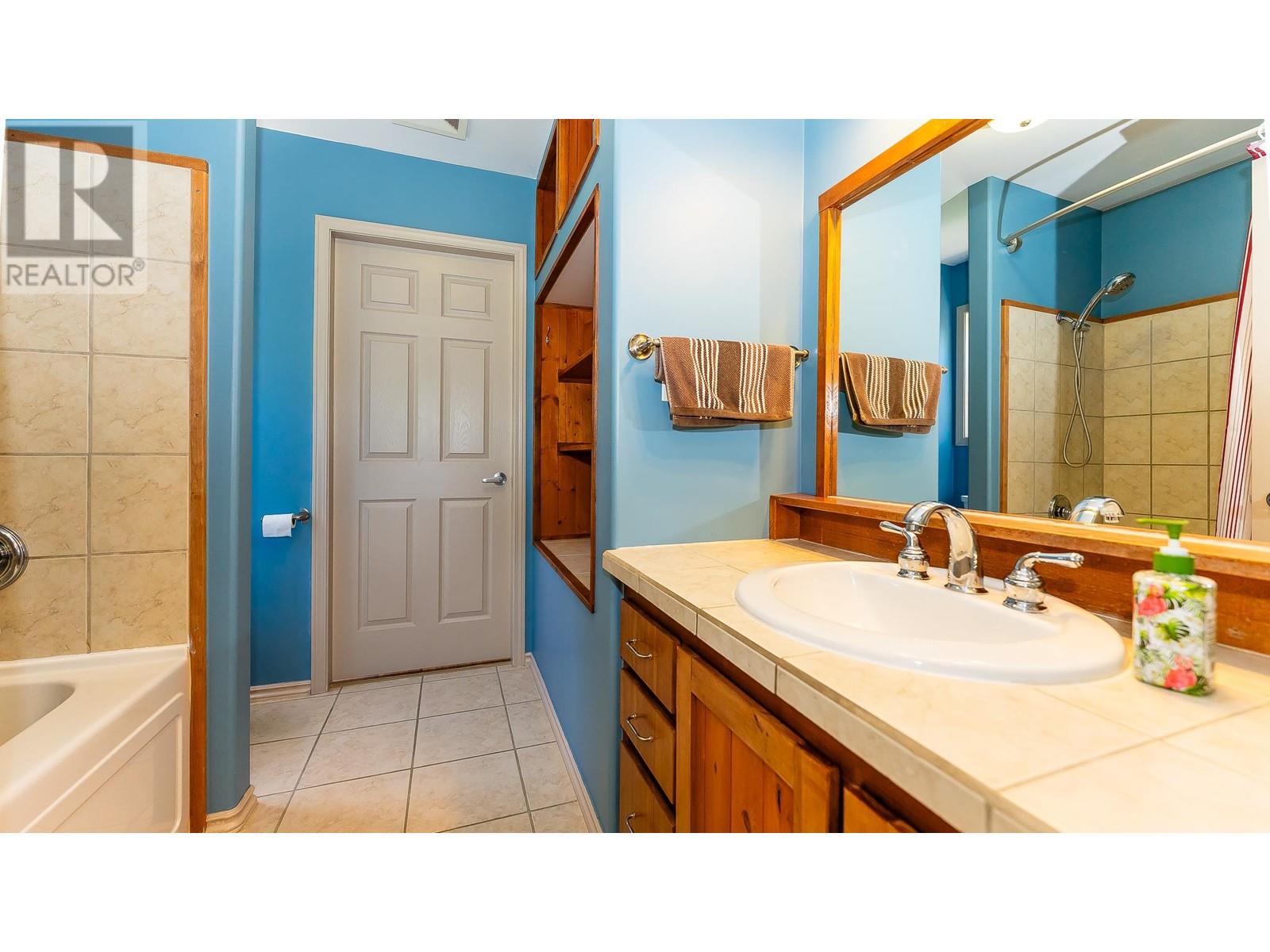 93 Old Sicamous Road, Grindrod, British Columbia  V0E 1Y0 - Photo 8 - 10350867