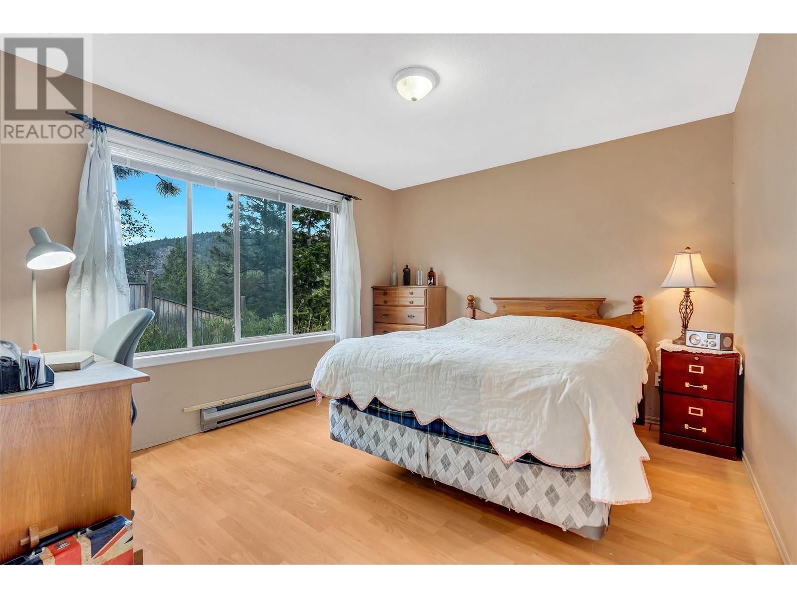 100 Mountain View Drive, Summerland, British Columbia  V0H 1Z8 - Photo 14 - 10351177