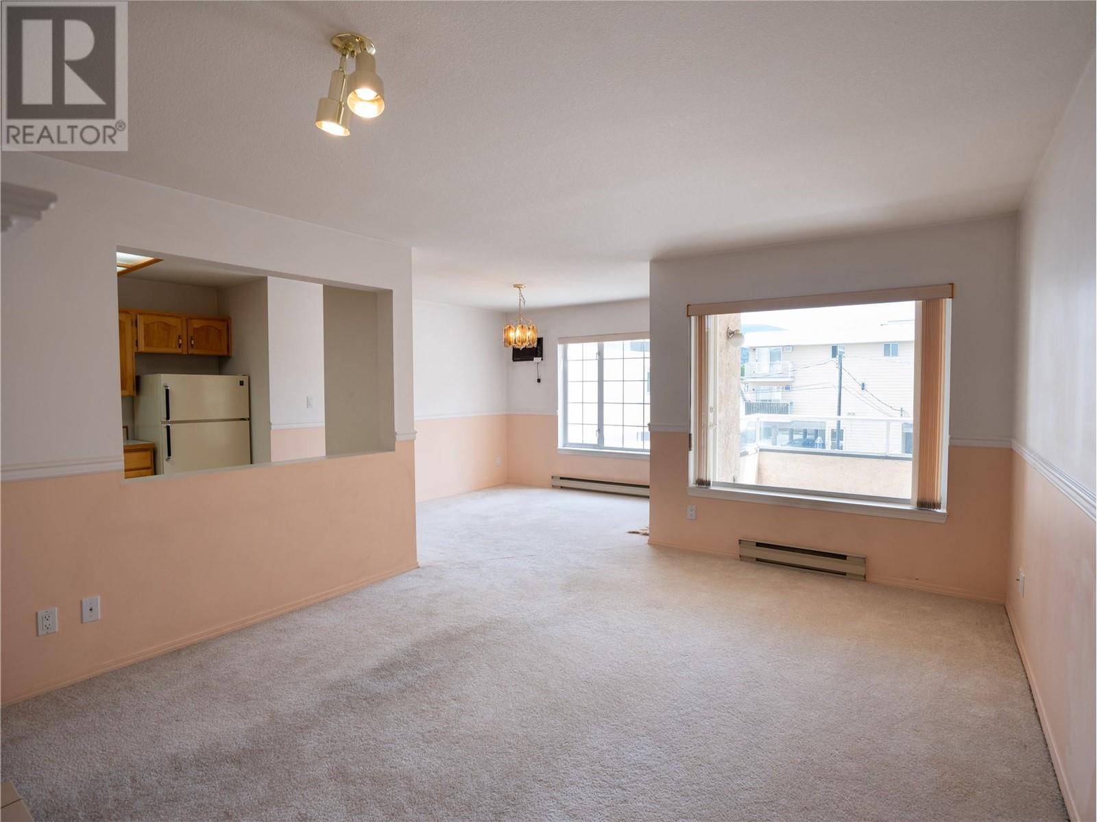 374 Winnipeg Street Unit# 308, Penticton, British Columbia  V2A 5M5 - Photo 2 - 10351126