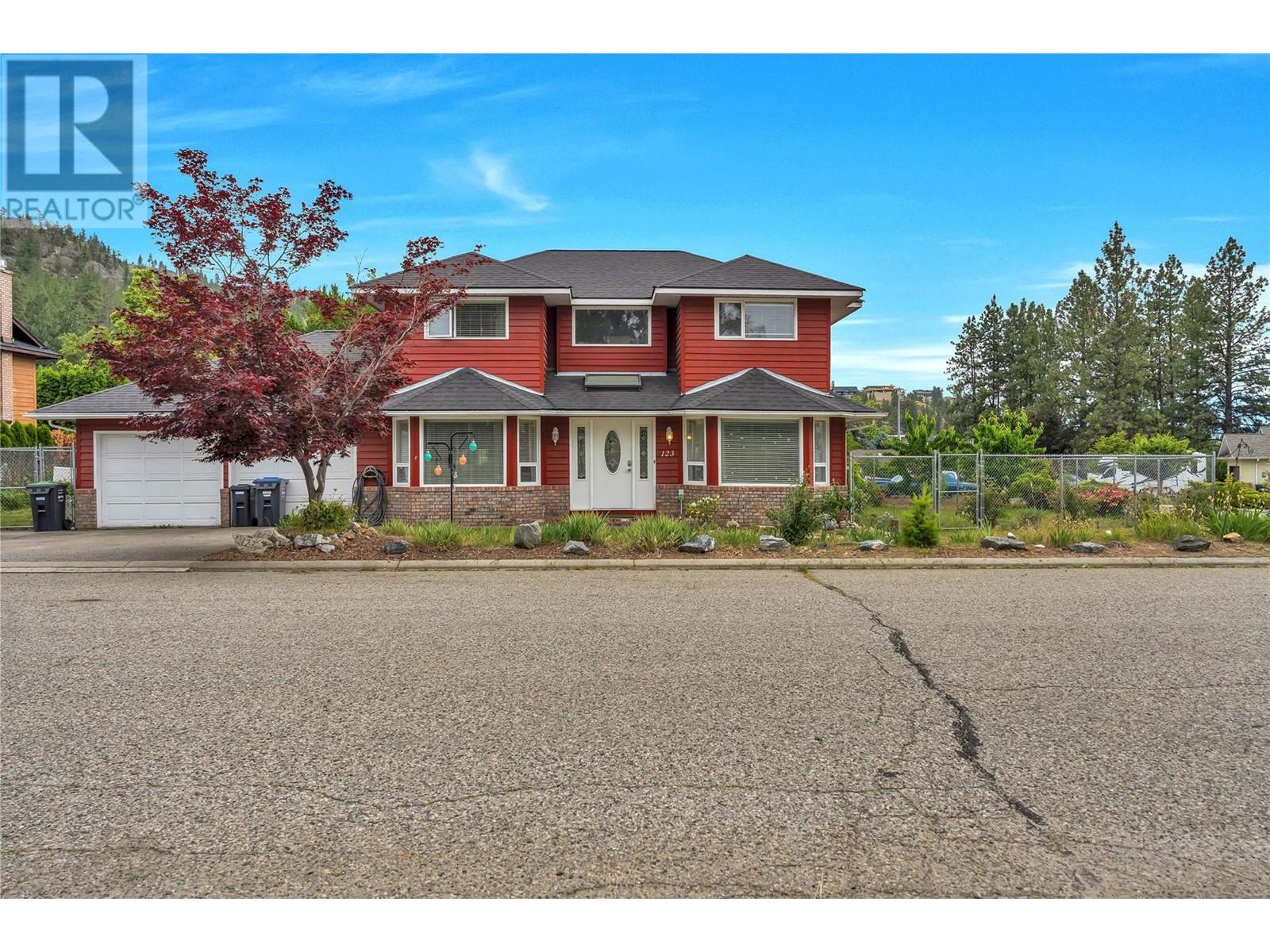 123 Evergreen Crescent, Penticton, British Columbia  V2A 8C5 - Photo 1 - 10351423