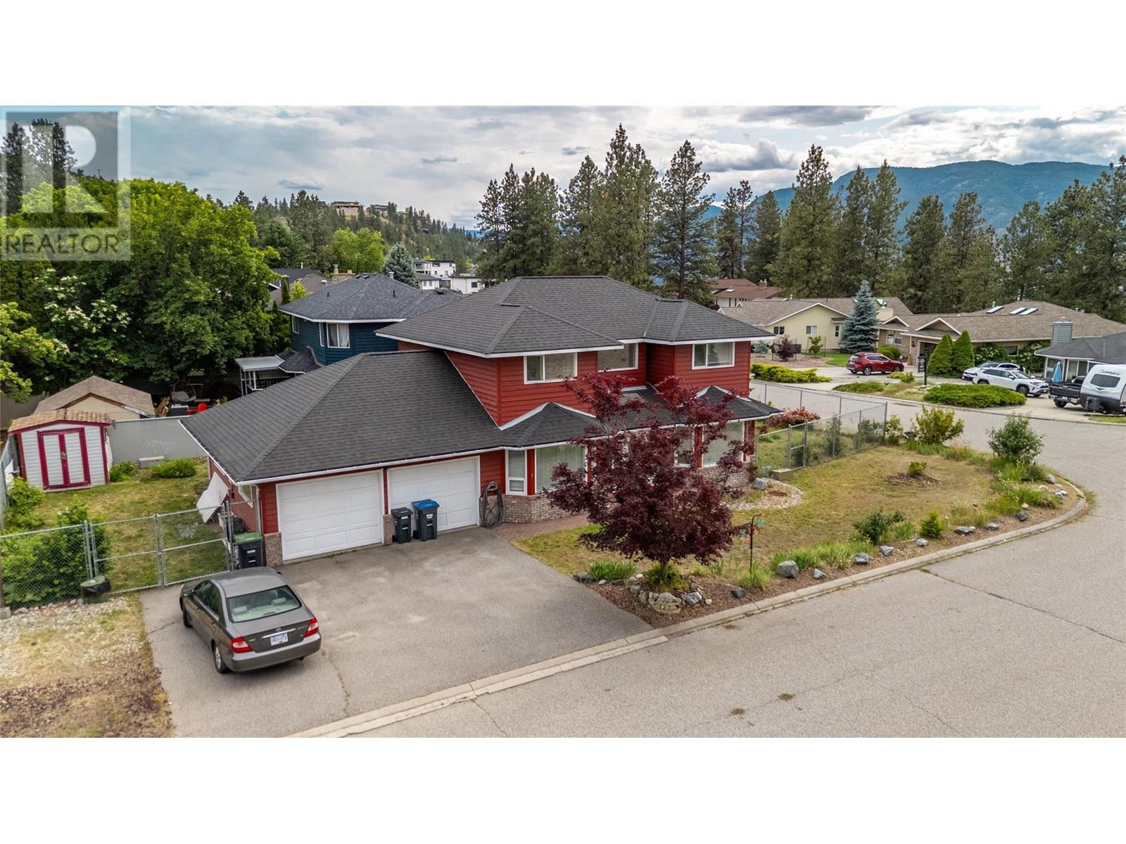 123 Evergreen Crescent, Penticton, British Columbia  V2A 8C5 - Photo 2 - 10351423