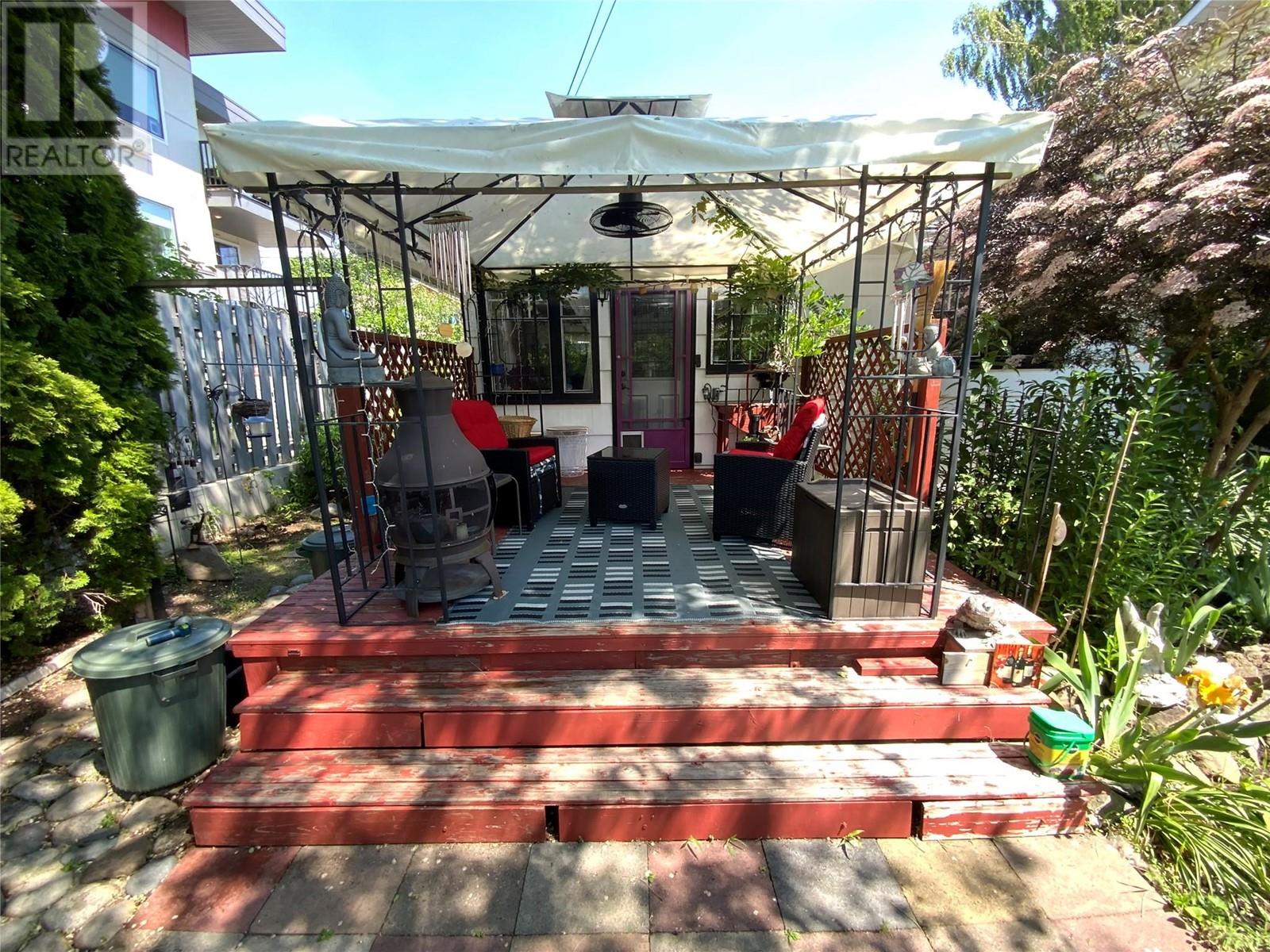 207 Maple Street, Penticton, British Columbia  V2A 5V6 - Photo 8 - 10351435