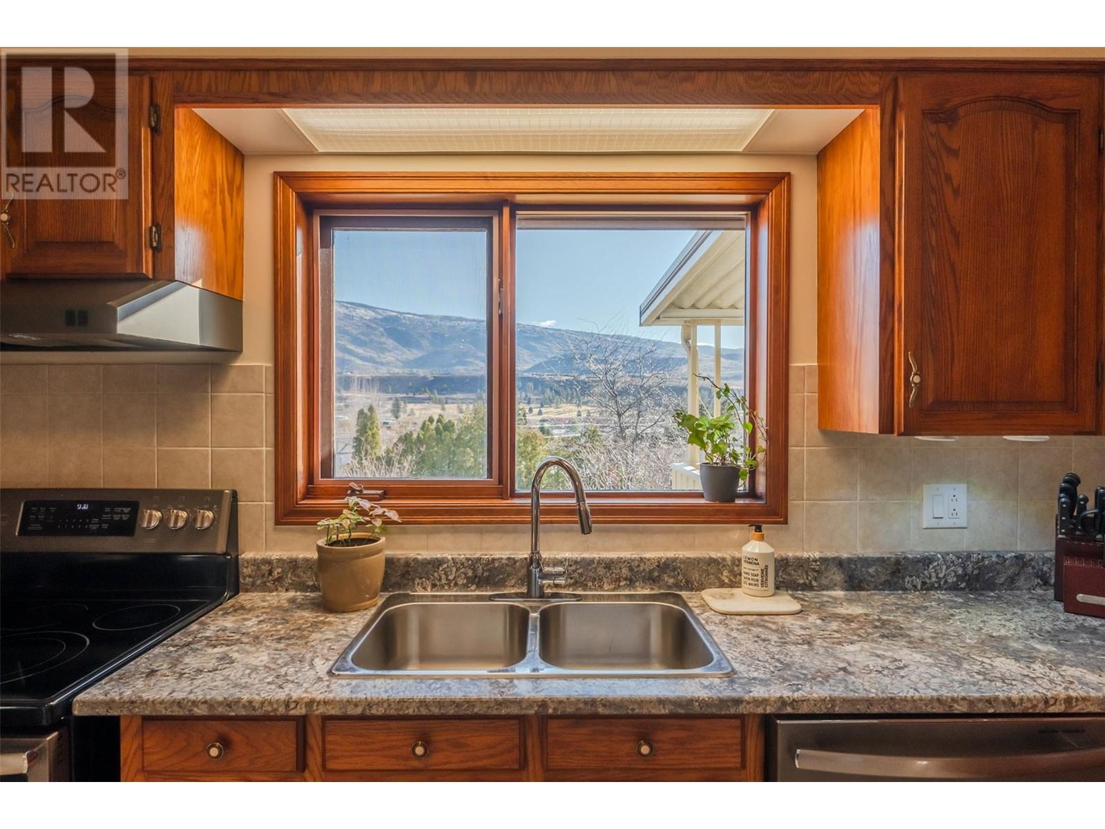 6639 Mountainview Drive, Oliver, British Columbia  V0H 1T4 - Photo 30 - 10351197