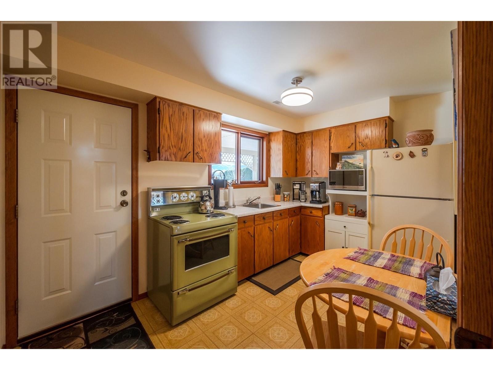 6639 Mountainview Drive, Oliver, British Columbia  V0H 1T4 - Photo 43 - 10351197