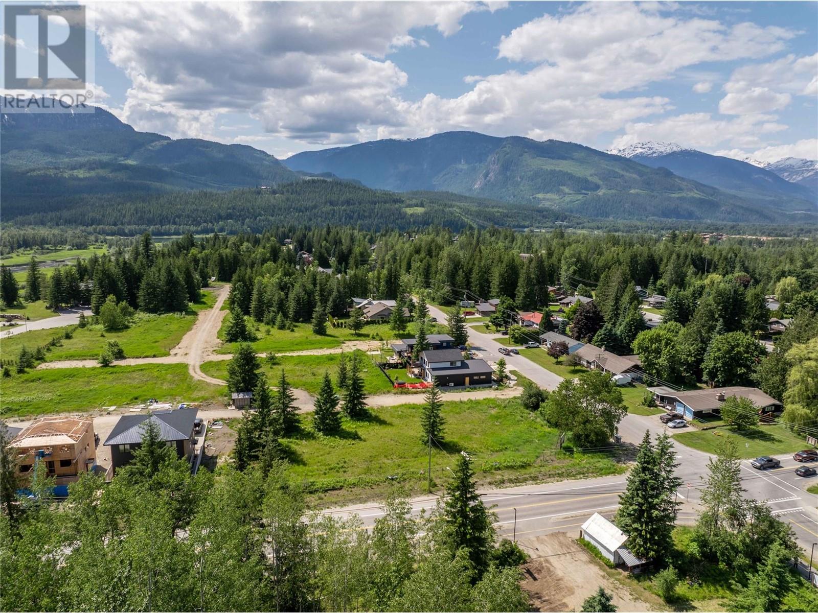 2004 Lanzo Lane Lot# Sl 3, Revelstoke, British Columbia  V0E 2S1 - Photo 6 - 10350822