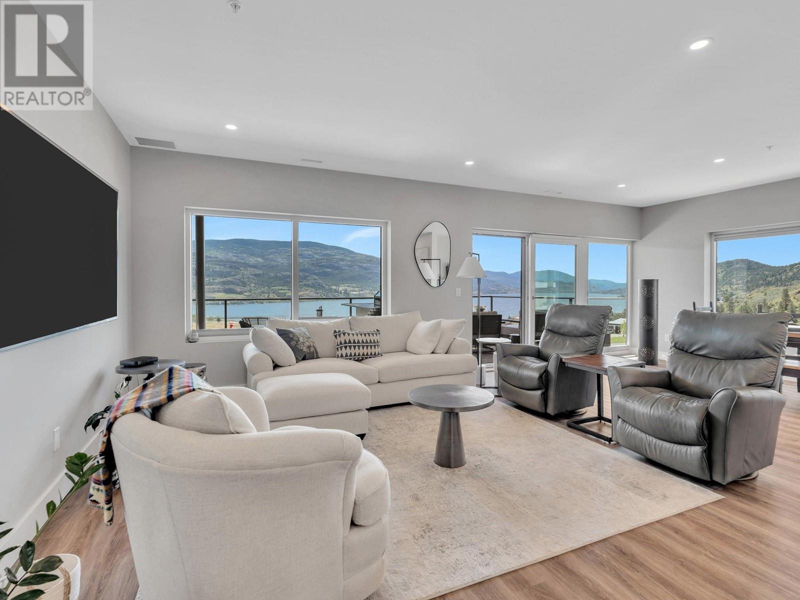 600 Vista Park Unit# 633, Penticton, British Columbia  V2A 0B2 - Photo 3 - 10351469