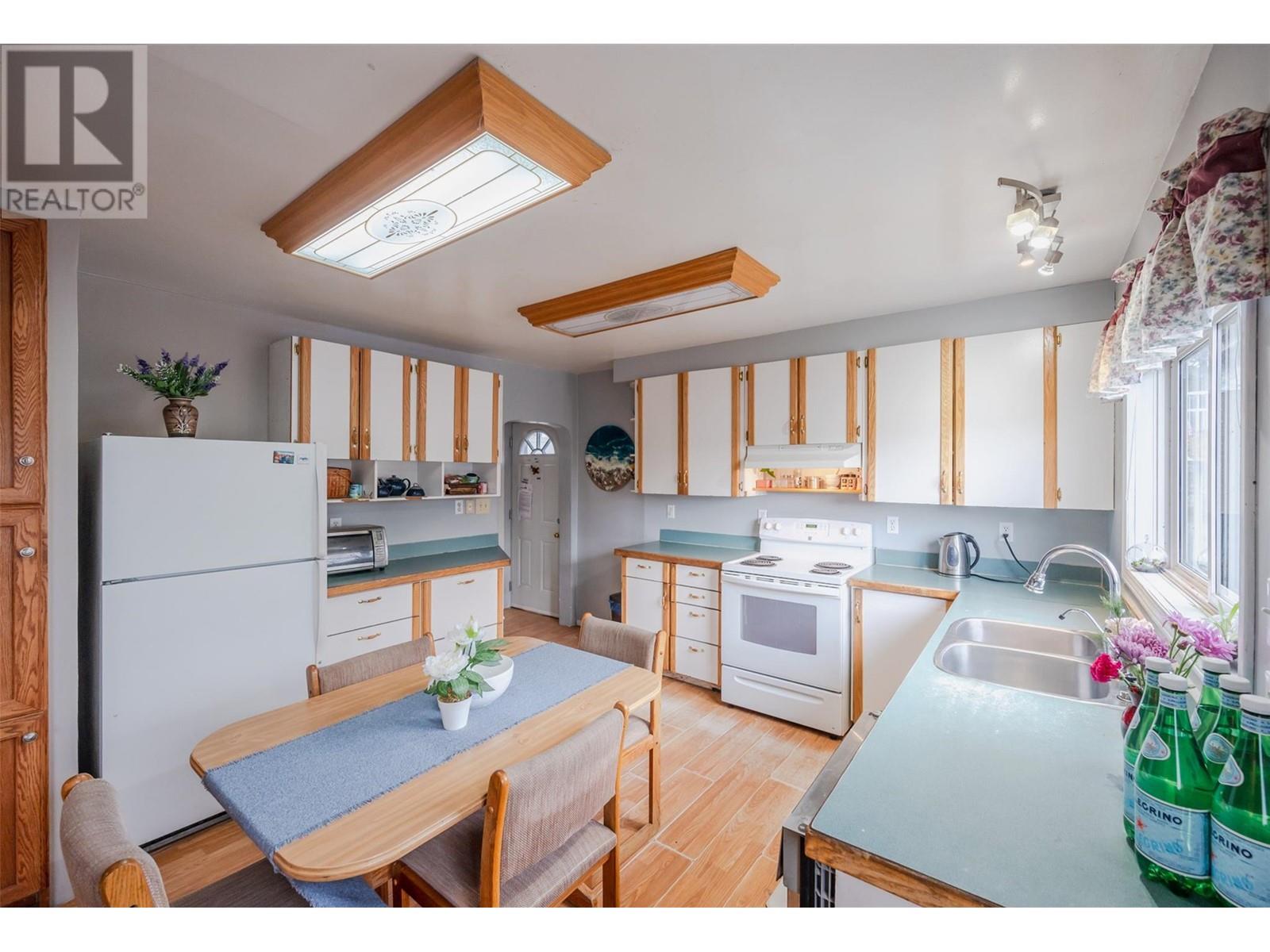 6404 Spartan Street, Oliver, British Columbia  V0H 1T6 - Photo 11 - 10351564