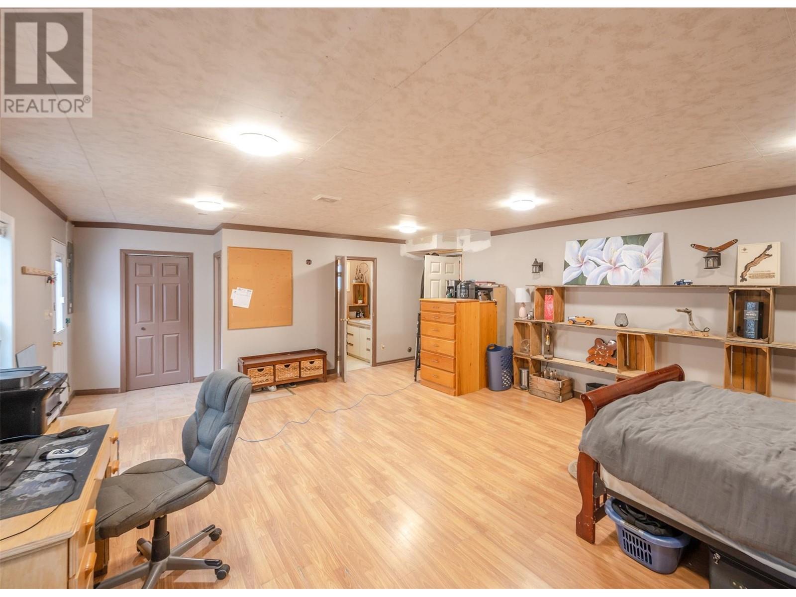 6404 Spartan Street, Oliver, British Columbia  V0H 1T6 - Photo 27 - 10351564